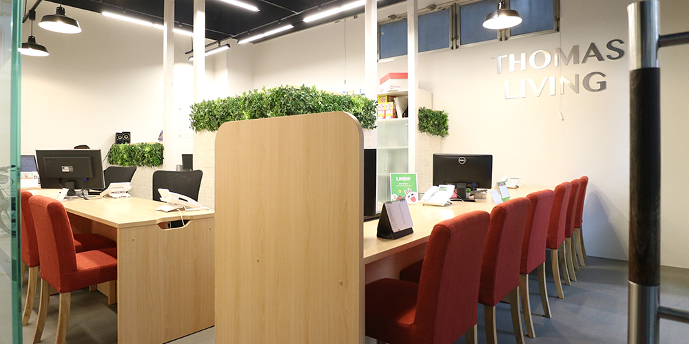 トーマスリビング天神店 店舗写真