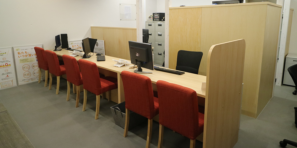 トーマスリビング天神店 店舗写真