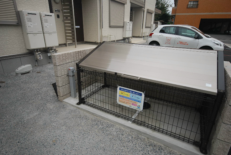 スペランツァ ゴミ置き場