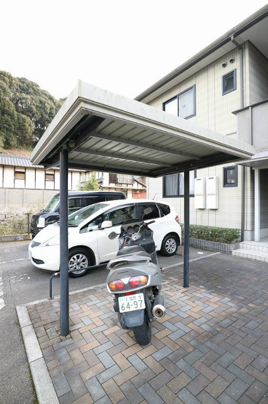 クレストハイツⅢ 駐輪場