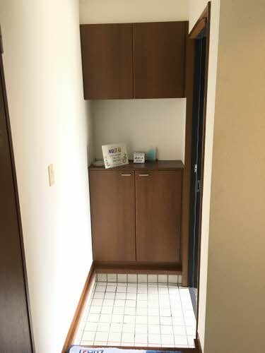 クレストハイツⅢ 玄関