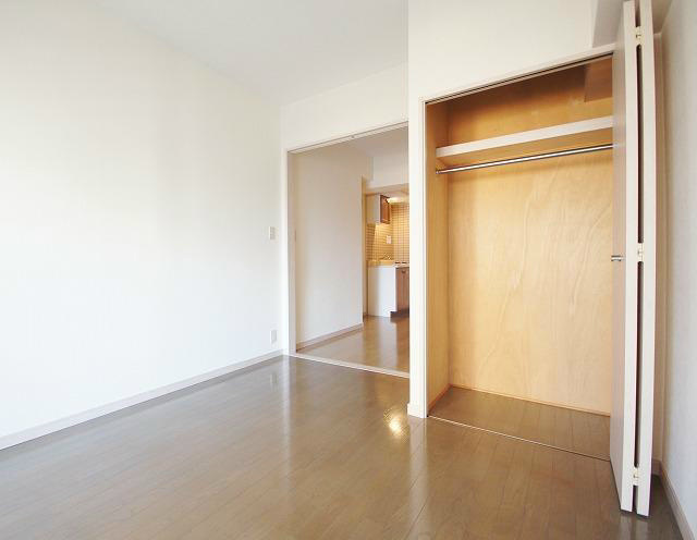 エムロード平尾 収納