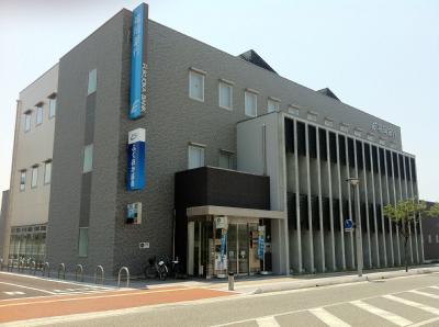 エルプラージュ 福岡銀行千早支店