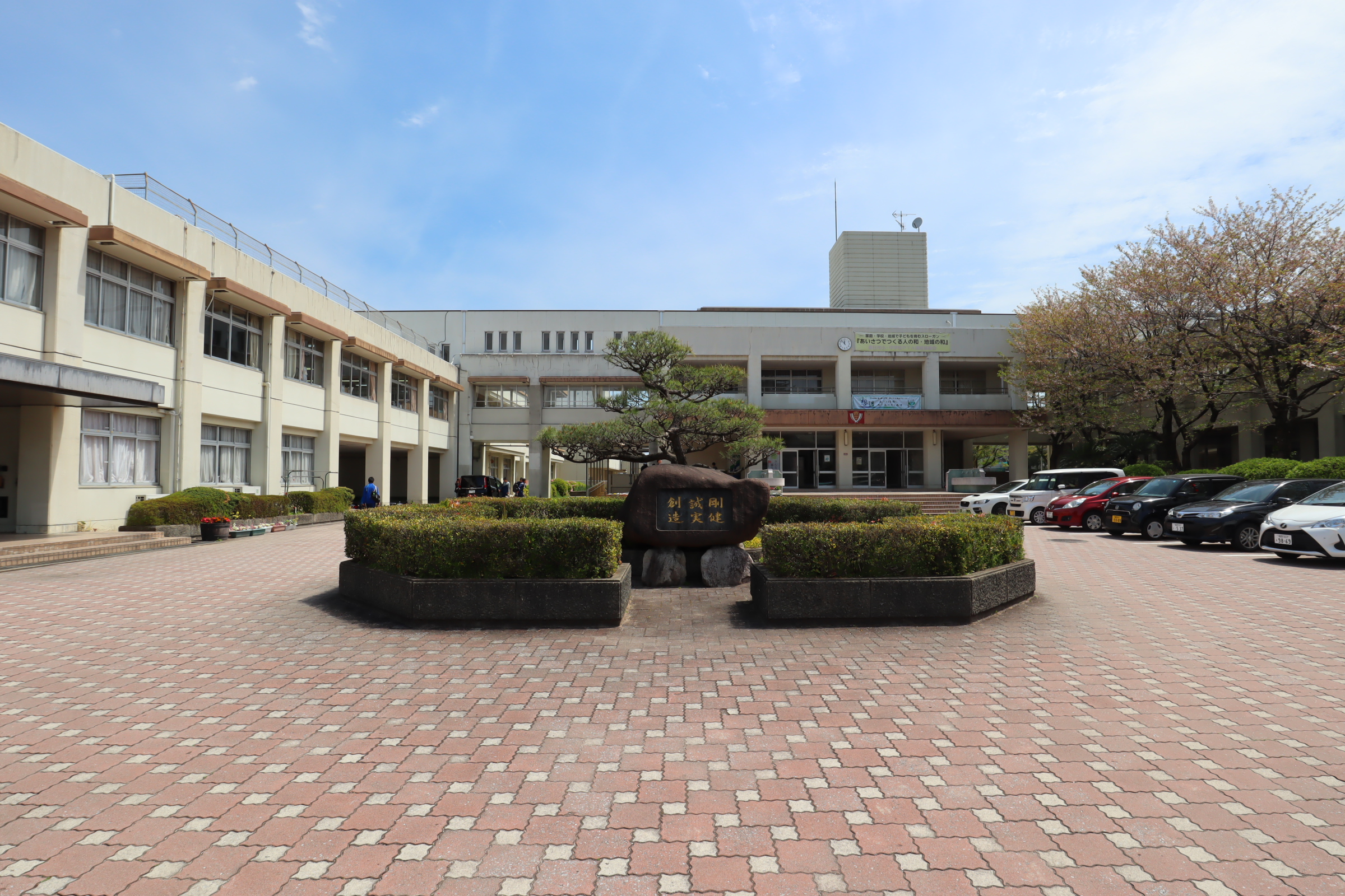 エルブ・ソヴァージュ 春日市立春日南中学校