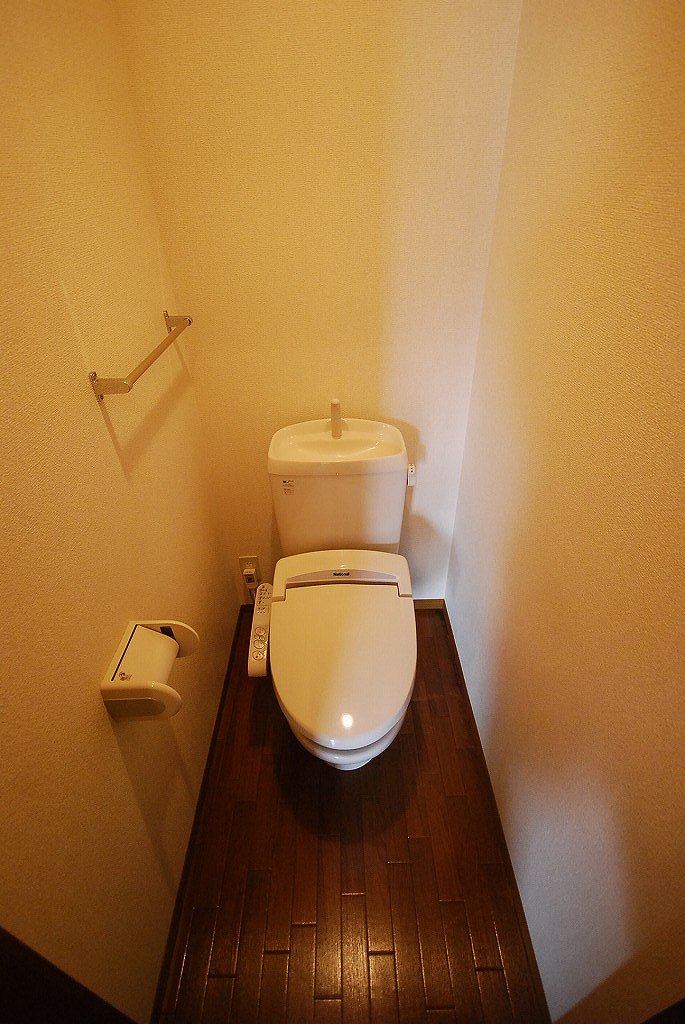 エクセル トイレ　※別号室参考写真