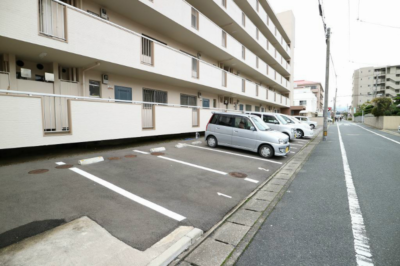 第20シティコート春日 駐車場