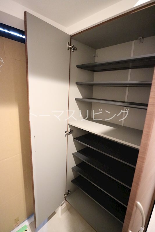 CINQ IWASE BLD 収納