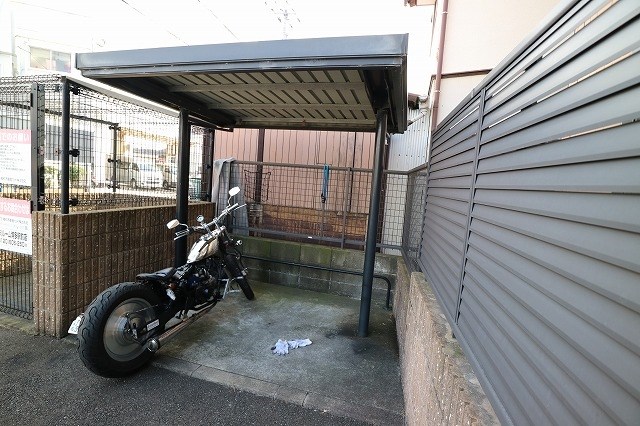 シャーメゾン那珂 駐輪場です。