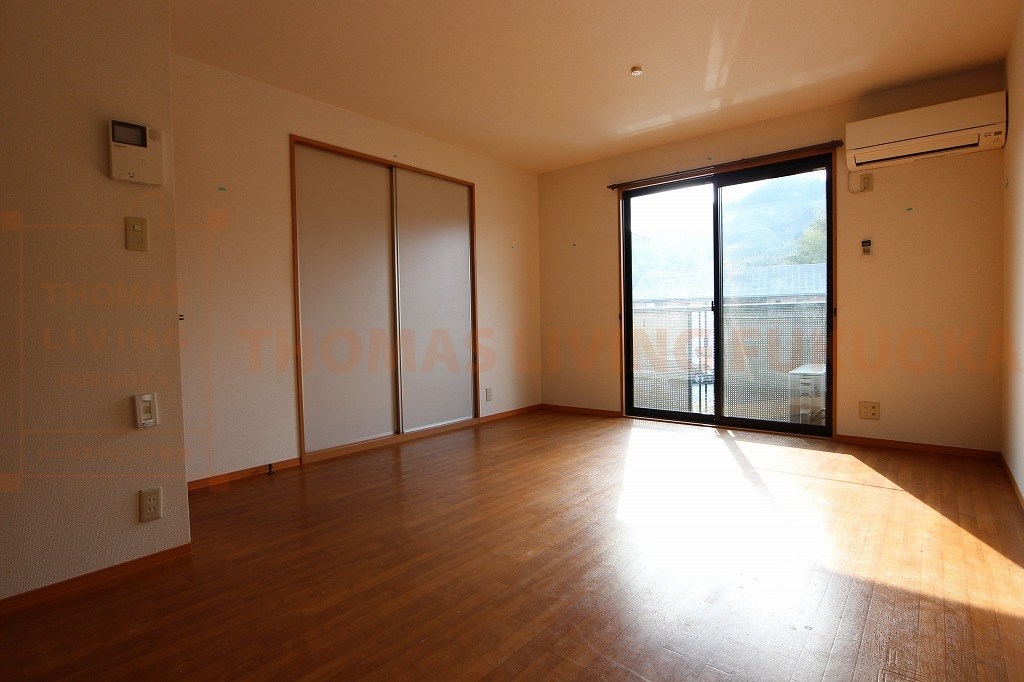 イストワールファミリアA棟 バルコニーから光が入ります。