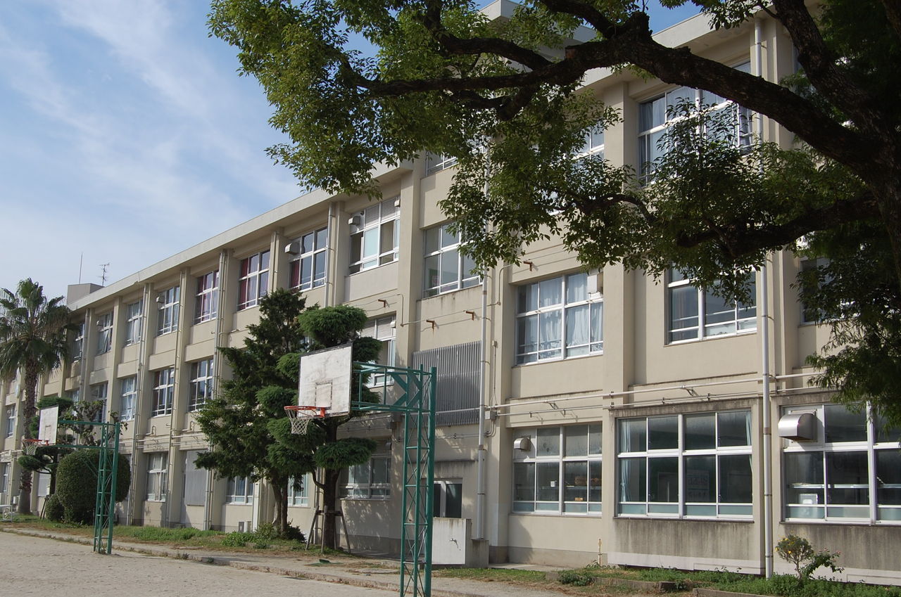 ラ・ルーチェ新宮 和白丘中学校