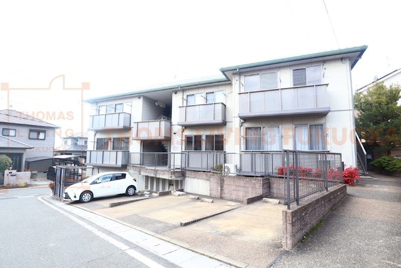 ベリエ白水ヶ丘 敷地内駐車場