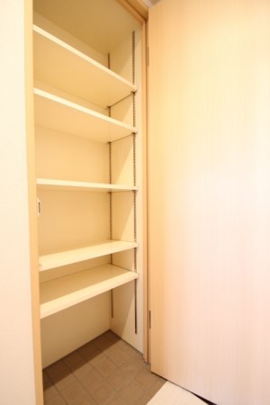 スカイシャトレ原町 玄関