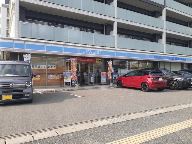D-ROOM飯倉3丁目 ﾛｰｿﾝ 福岡原六丁目店