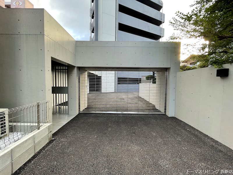 Jigyo HIKARI terrace エントランス