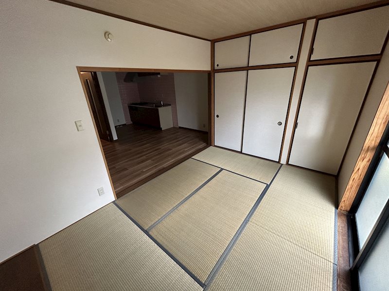 サンライズ春日 和室