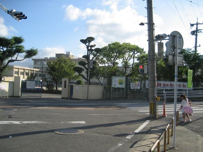グランドAK箱崎 福岡市立筥松小学校