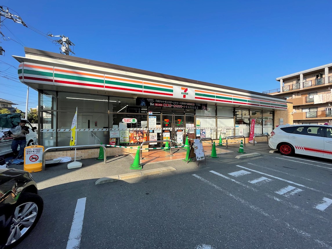 大産鳥飼マンションA ｾﾌﾞﾝｲﾚﾌﾞﾝ 福岡鳥飼7丁目店