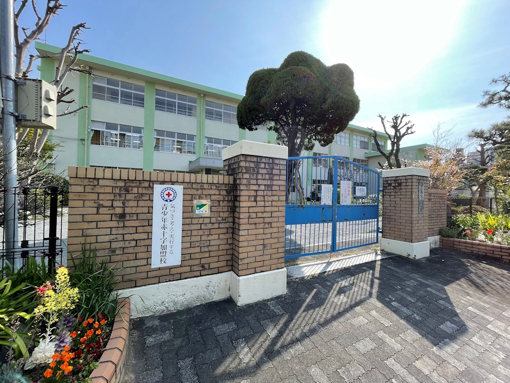クリオ渡辺通アーバンマークス 福岡市立高宮小学校