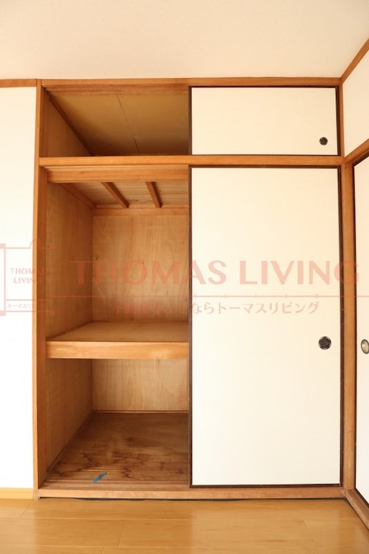 エステート須玖 A棟 押入れ