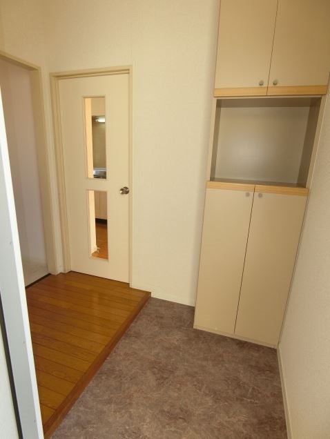 カーサ136 玄関