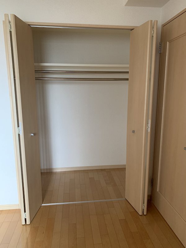 アンピール西新 収納