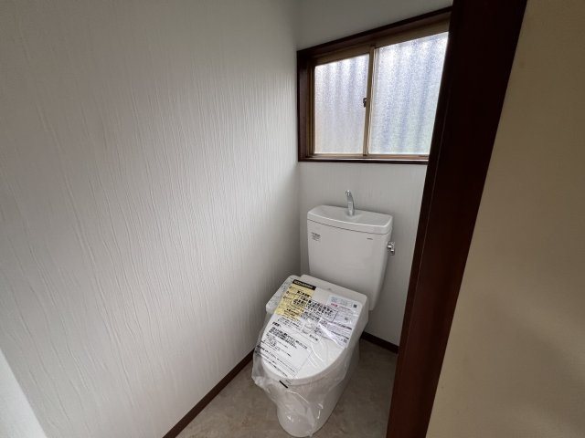 上白水6丁目戸建て トイレ