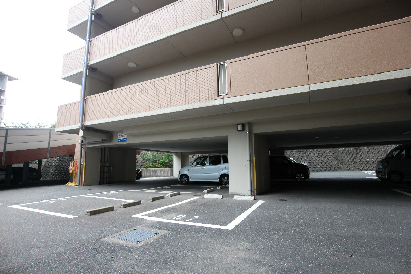 キルンズ高取 駐車場