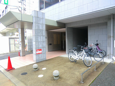 エメロード博多駅東 駐車場