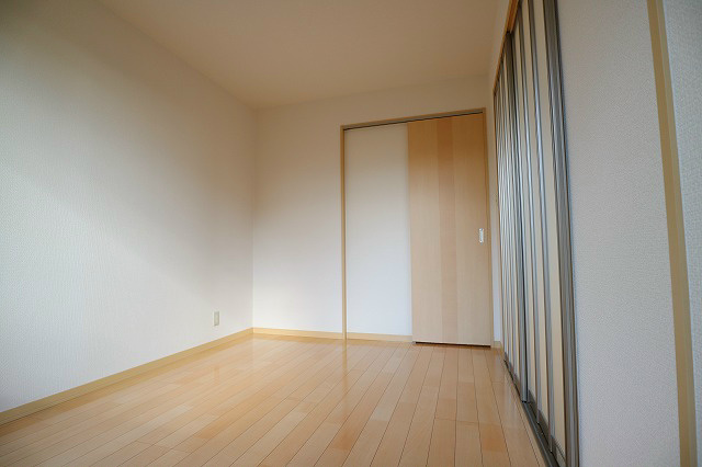 コーポポラリス 洋室です。