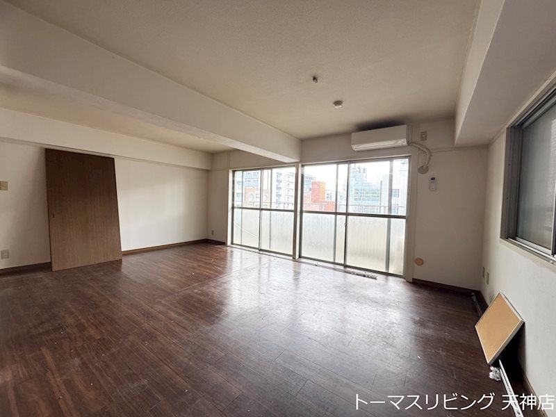 WEST HILLS TENJIN リビング