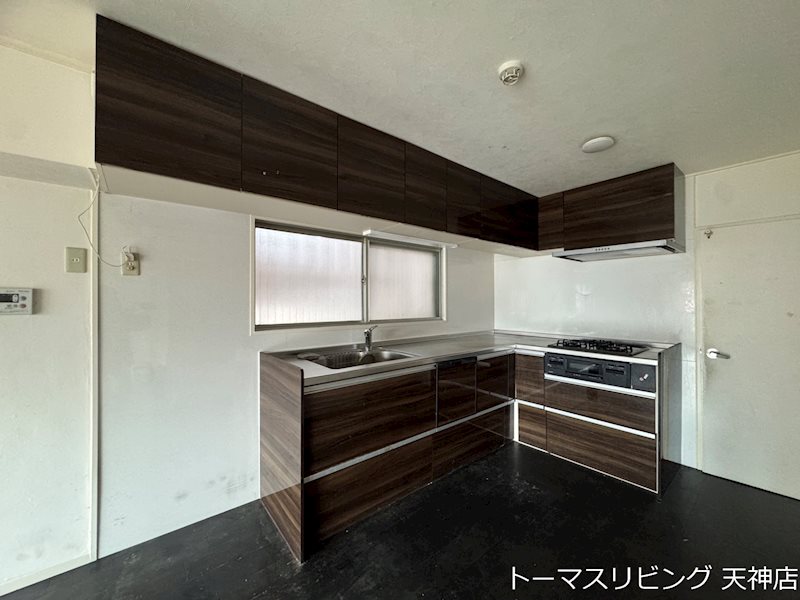 WEST HILLS TENJIN キッチン