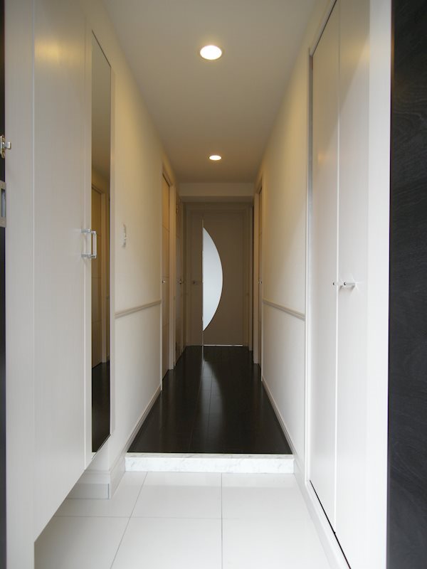 ニューガイア空港通り ※別号室の写真です。