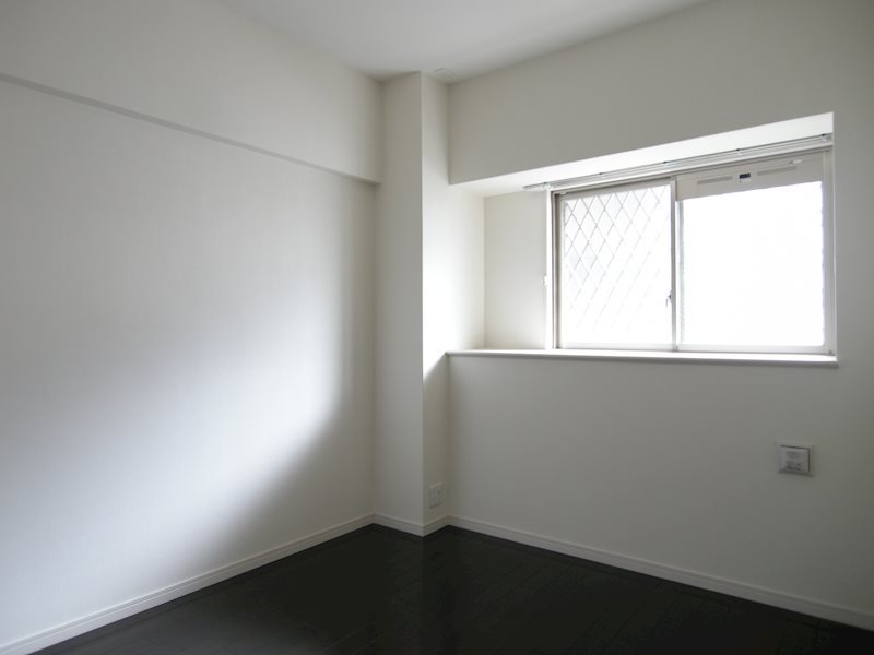 ニューガイア空港通り ※別号室の写真です。