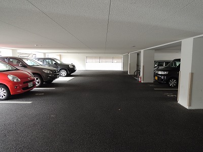 レジディア高宮 駐車場