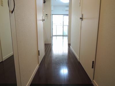レジディア高宮 廊下　※別号室参考写真