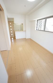 エンブレイス博多駅南 ※別室参考写真