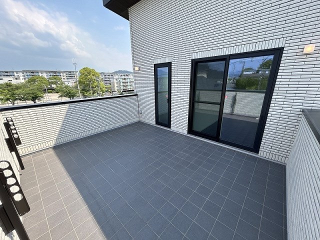 志免町片峰中央３丁目戸建て ベランダ