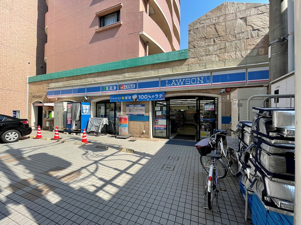 ツインリッチ藤崎 ﾛｰｿﾝ 福岡西新五丁目店