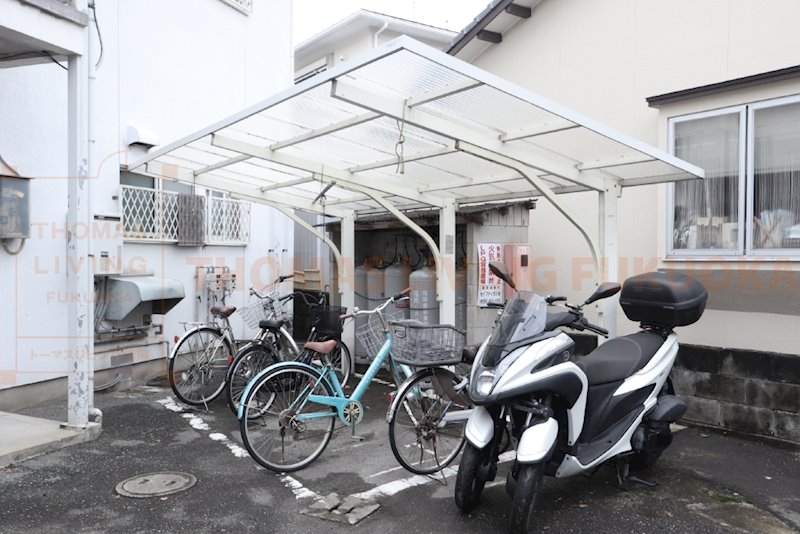 ホワイトコーポ 駐輪場