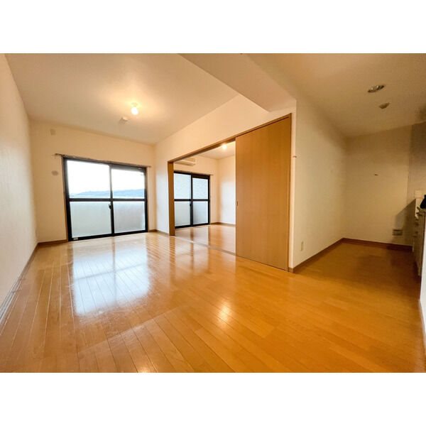 グランドエレガンス　フクオカ ※別号室参考写真