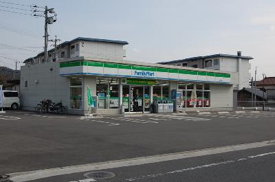 サンライズ香椎Ⅱ ファミリーマート