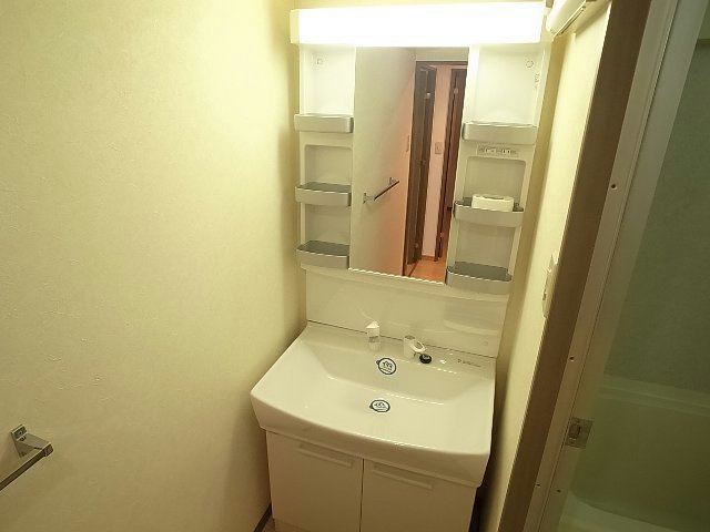 ロワールマンション青葉WEST ※別号室の参考写真です