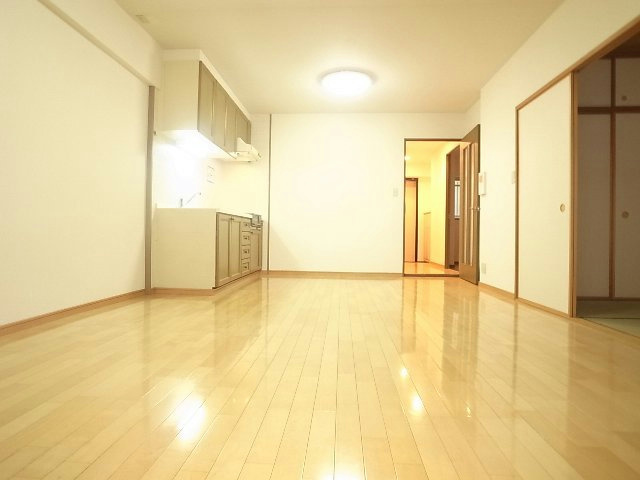 ロワールマンション青葉WEST ※別号室の参考写真です