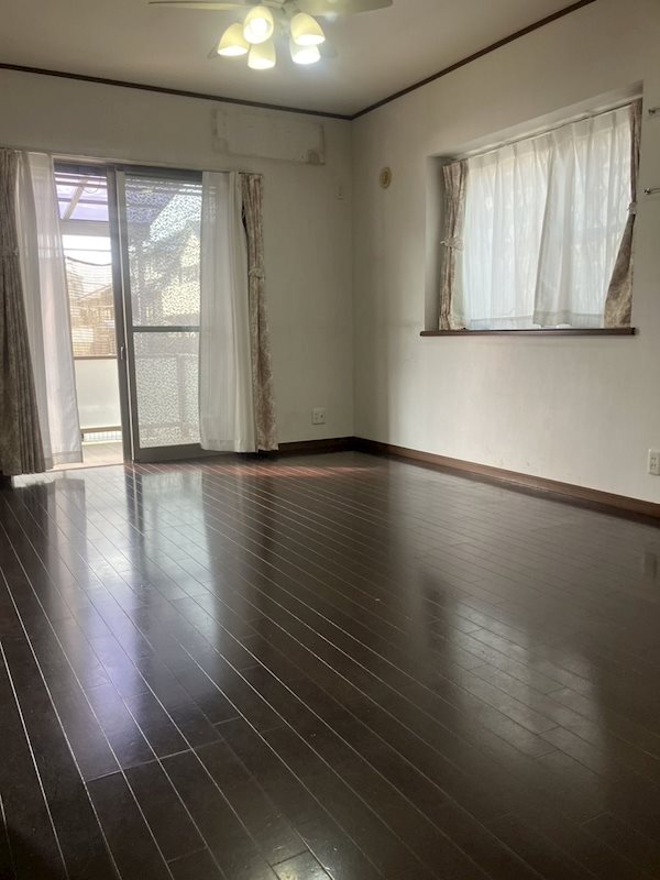 白水ヶ丘1丁目戸建て リビング