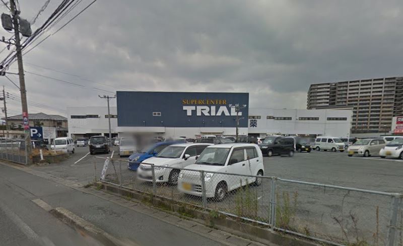 ラ・ピスタ ｽｰﾊﾟｰｾﾝﾀｰﾄﾗｲｱﾙ 福岡空港店