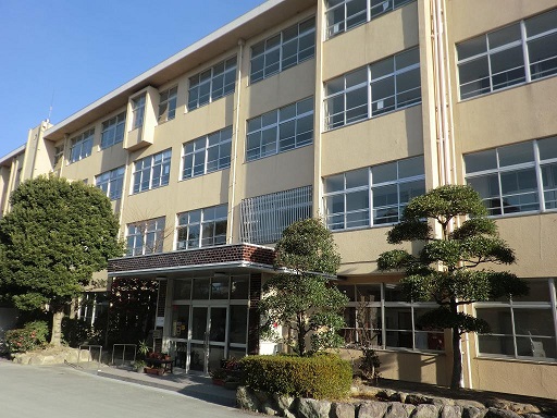 パークサイド若宮 福岡市立八田小学校