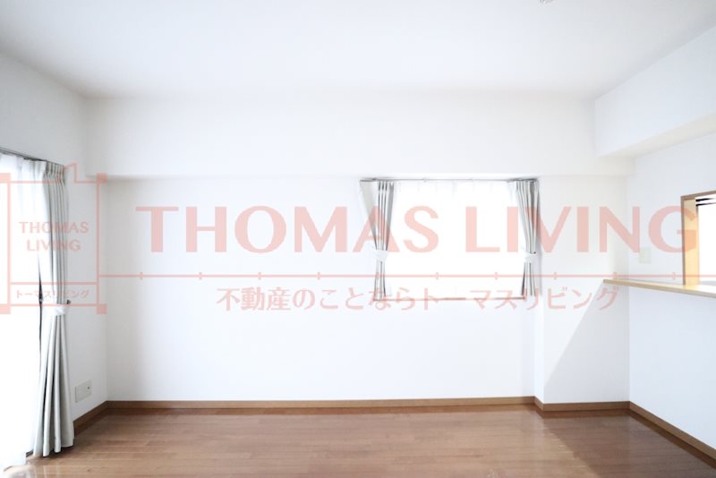 アプリコート春日 リビング　※別号室参考写真