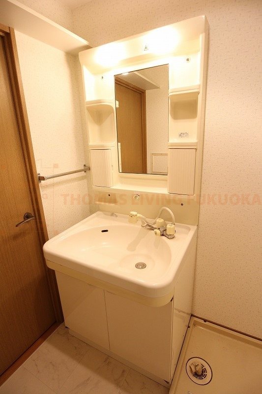 レジデンス俗明院  独立洗面化粧台　※別号室参考写真