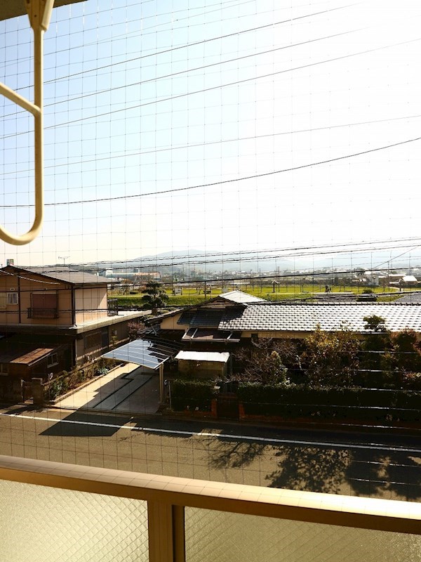 プレステージ赤間 オートロック付マンション。