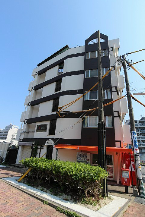 陶山第２ビル 外壁も塗り替えました